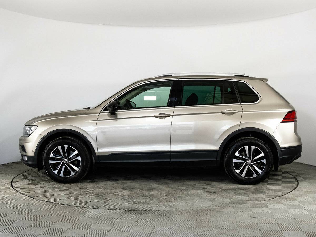 Volkswagen Tiguan, 2019 Фото №8