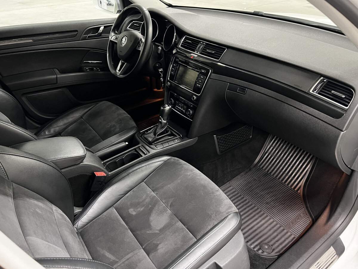 Skoda Superb DSG, 2014 Фото №11