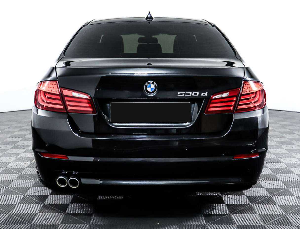 BMW 5 серии 530d xDrive, 2012 Фото №6