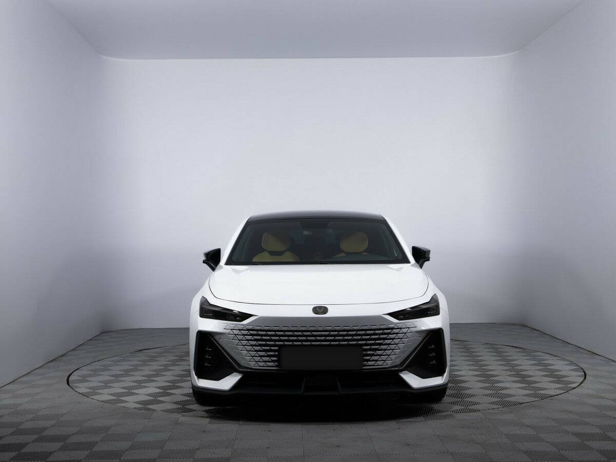 Changan UNI-V, 2023 Фото №2