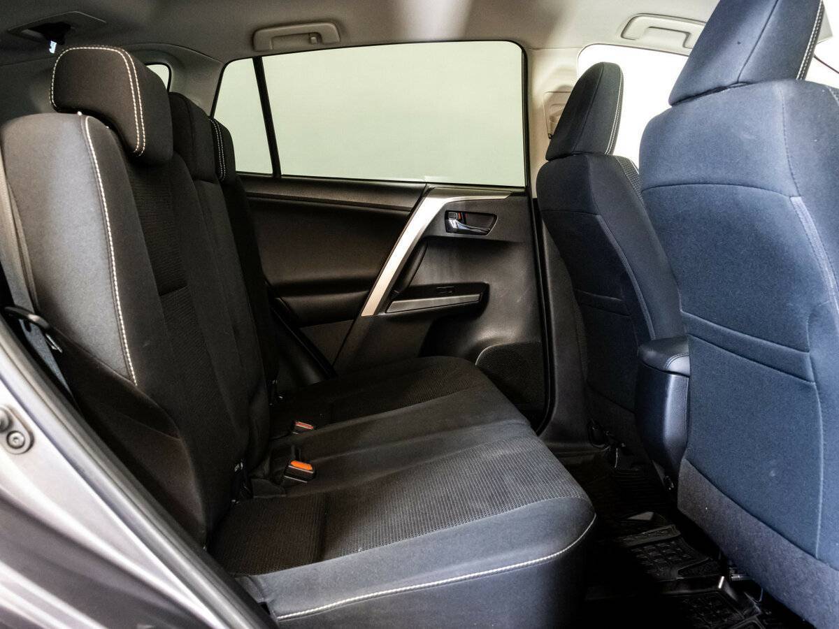 Toyota RAV4, 2016 Фото №16