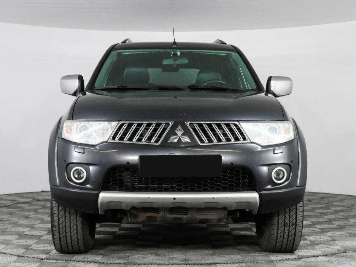 Mitsubishi Pajero Sport, 2012 Фото №2