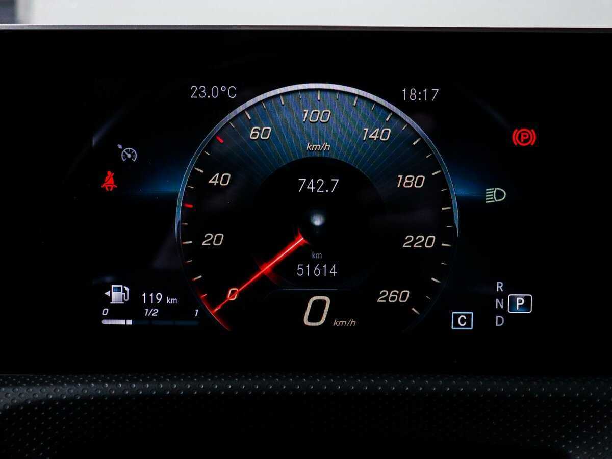 Mercedes-Benz A-Класс 200, 2020 Фото №8