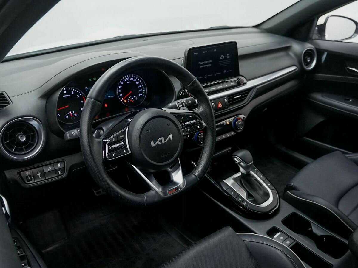 Kia Cerato, 2022 Фото №11
