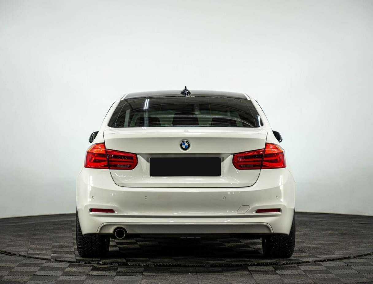BMW 3 серии 318i, 2016 Фото №5