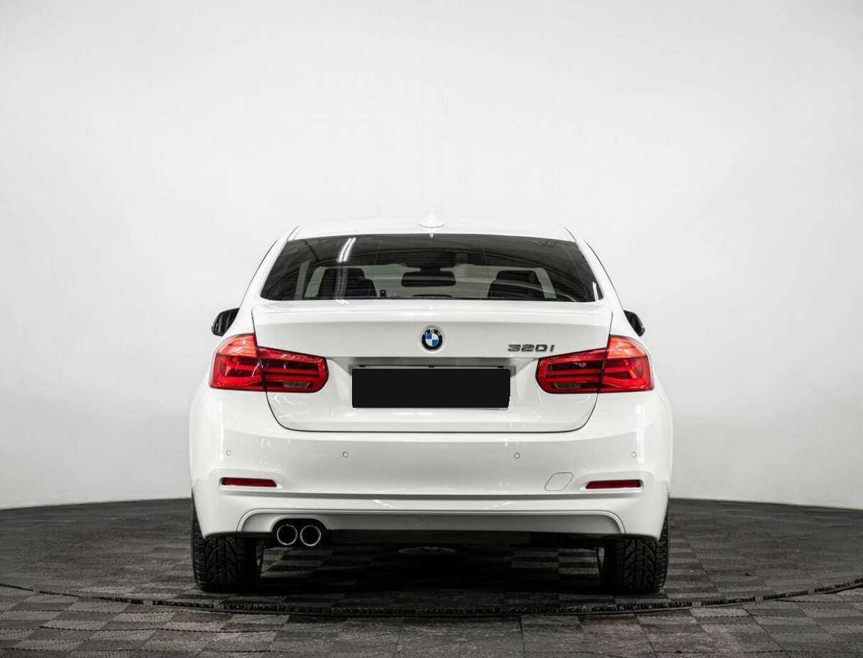 BMW 3 серии 320i, 2015 Фото №5