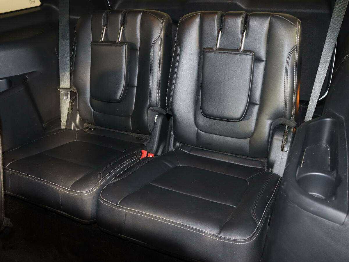 Ford Explorer, 2016 Фото №9