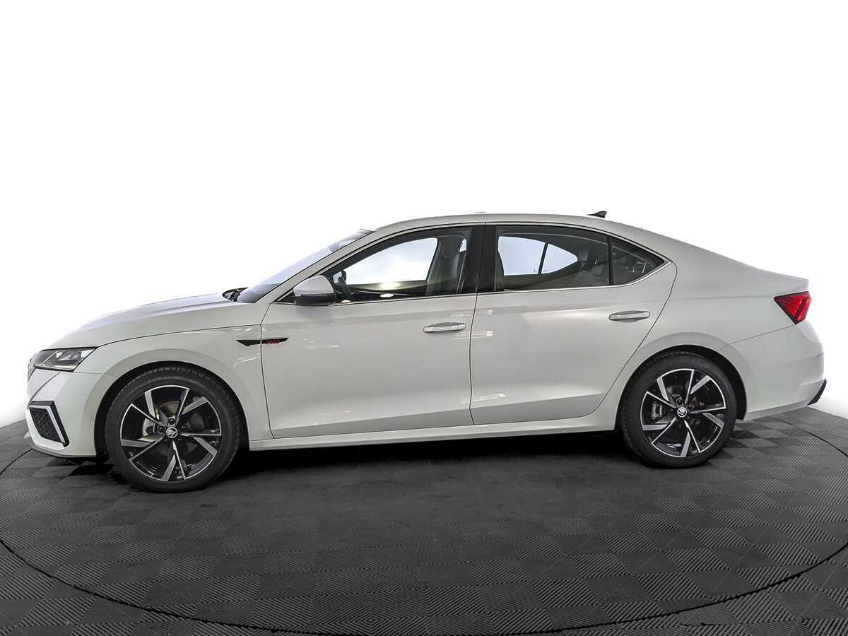 Skoda Octavia, 2023 Фото №8