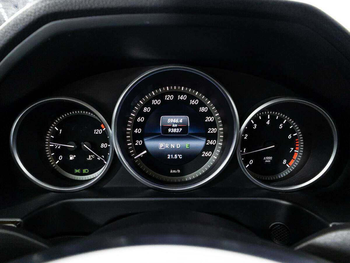 Mercedes-Benz E-Класс 200, 2015 Фото №12