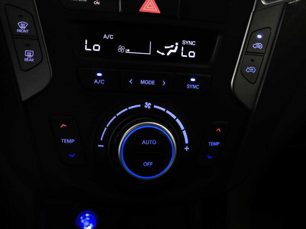 Hyundai Santa Fe, 2018 Фото №18