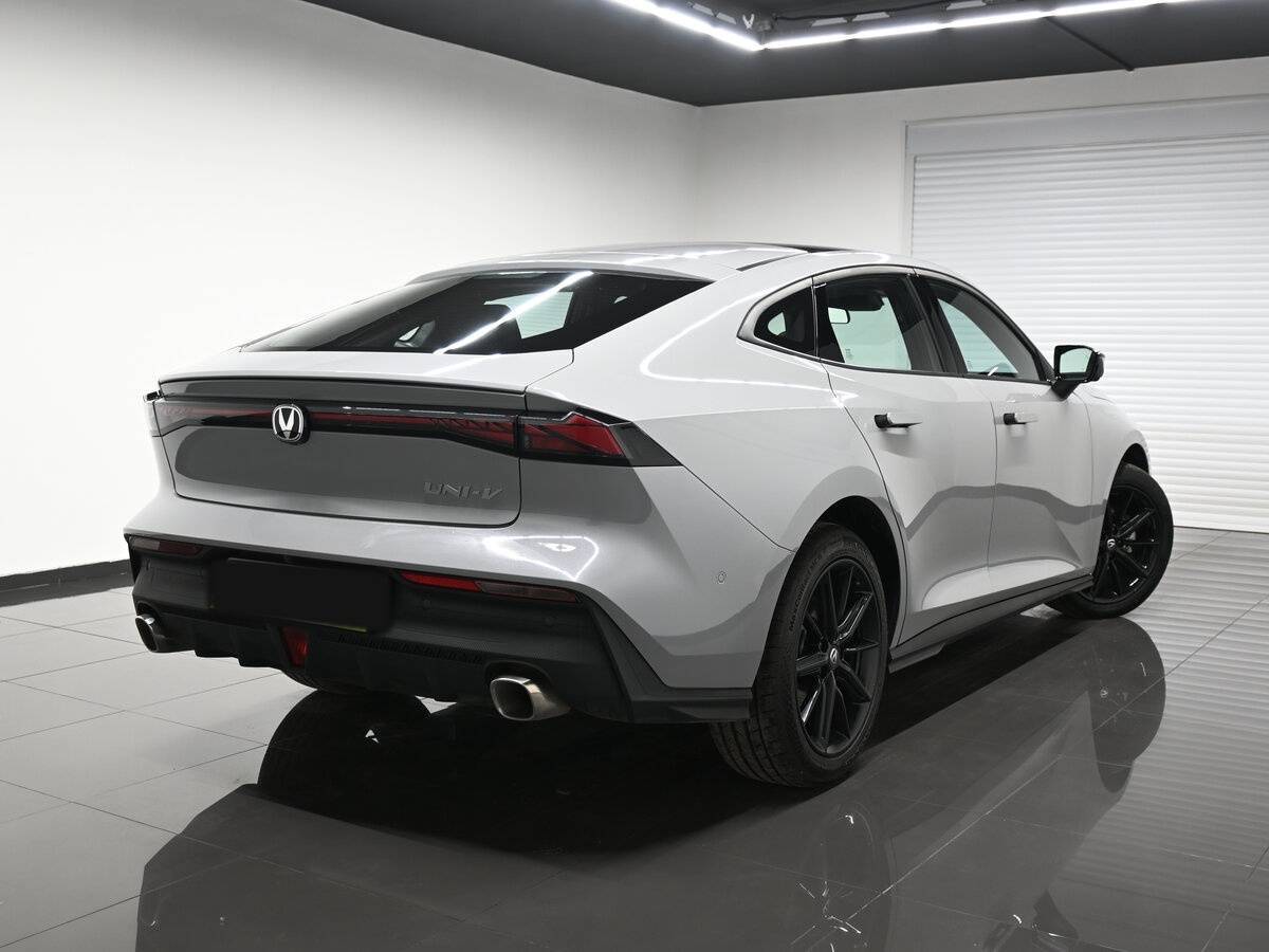 Changan UNI-V, 2023 Фото №2