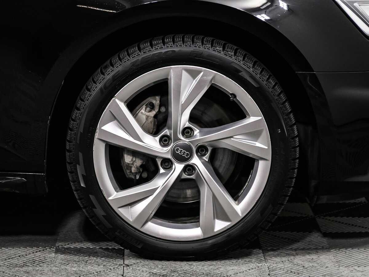 Audi A4, 2018 Фото №14