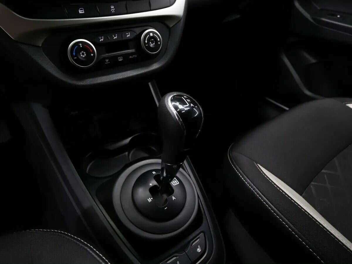 Lada (ВАЗ) Vesta SW, 2018 Фото №12