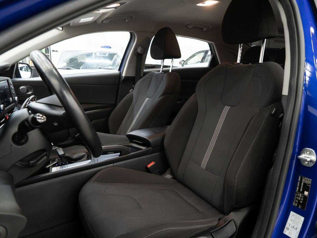 Hyundai Elantra, 2021 Фото №7