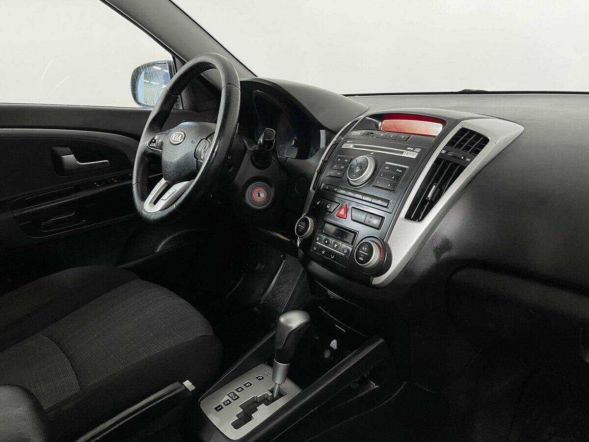 Kia Ceed, 2012 Фото №9