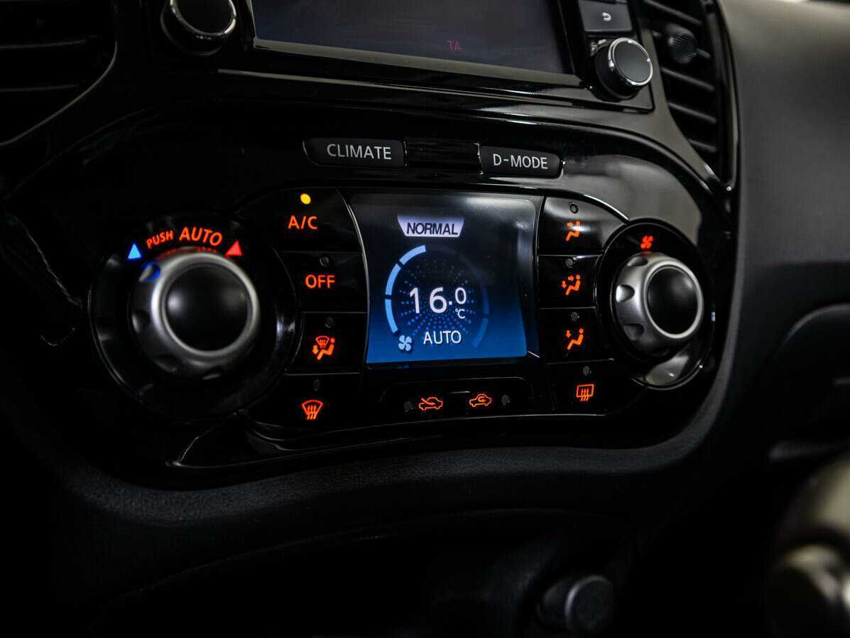 Nissan Juke, 2013 Фото №15