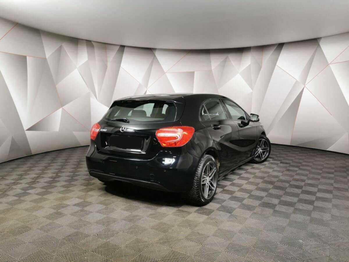 Mercedes-Benz A-Класс 180, 2014 Фото №2