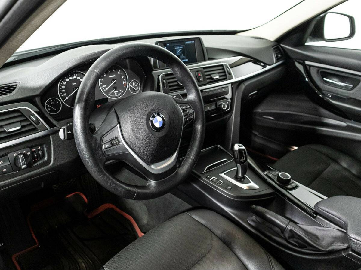 BMW 3 серии 320i xDrive, 2018 Фото №11
