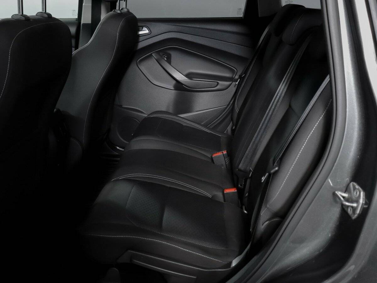 Ford Kuga II Рестайлинг, 2019 Фото №10