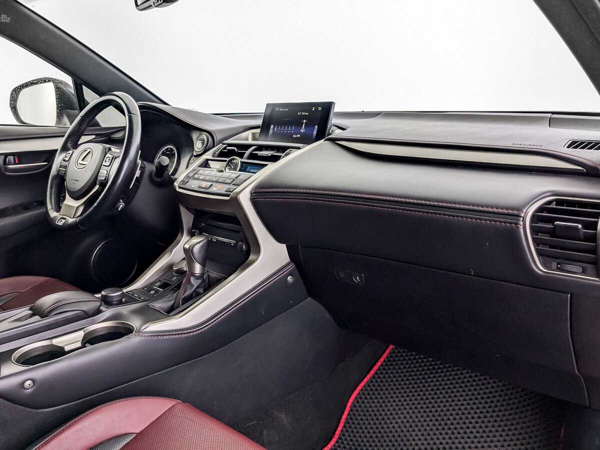 Lexus NX 200t, 2015 Фото №9