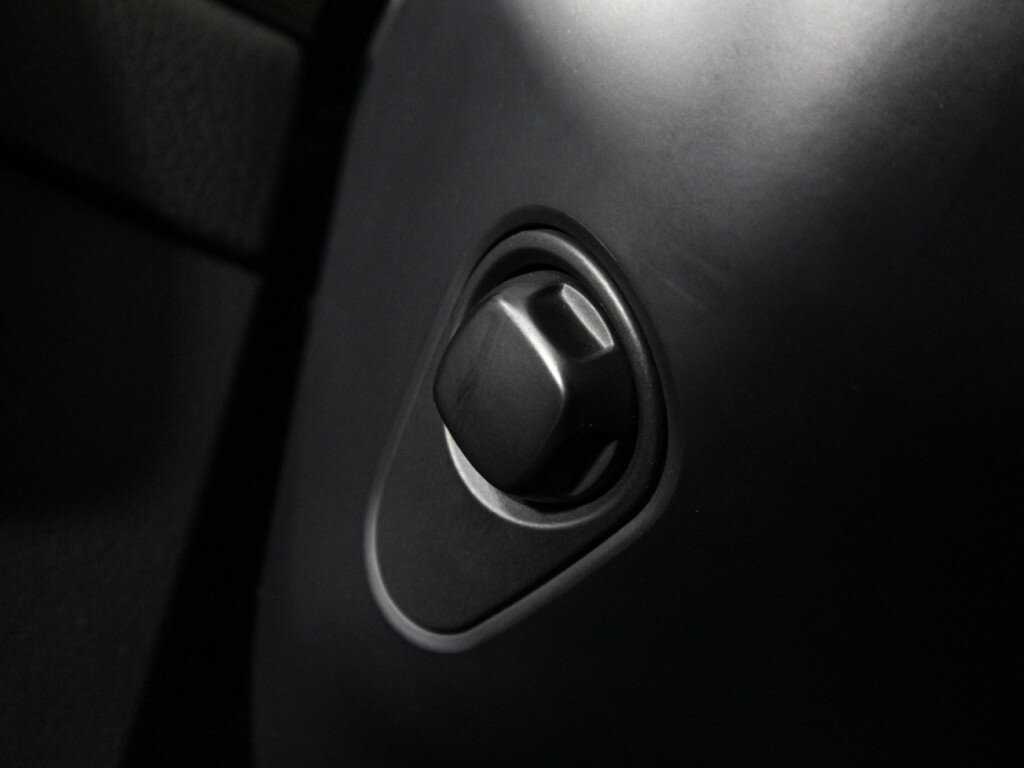 Volkswagen Touareg, 2012 Фото №19