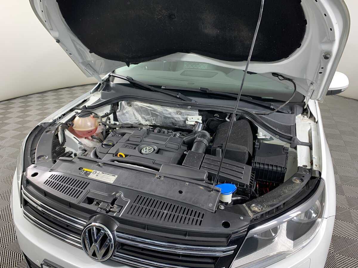 Volkswagen Tiguan, 2015 Фото №11