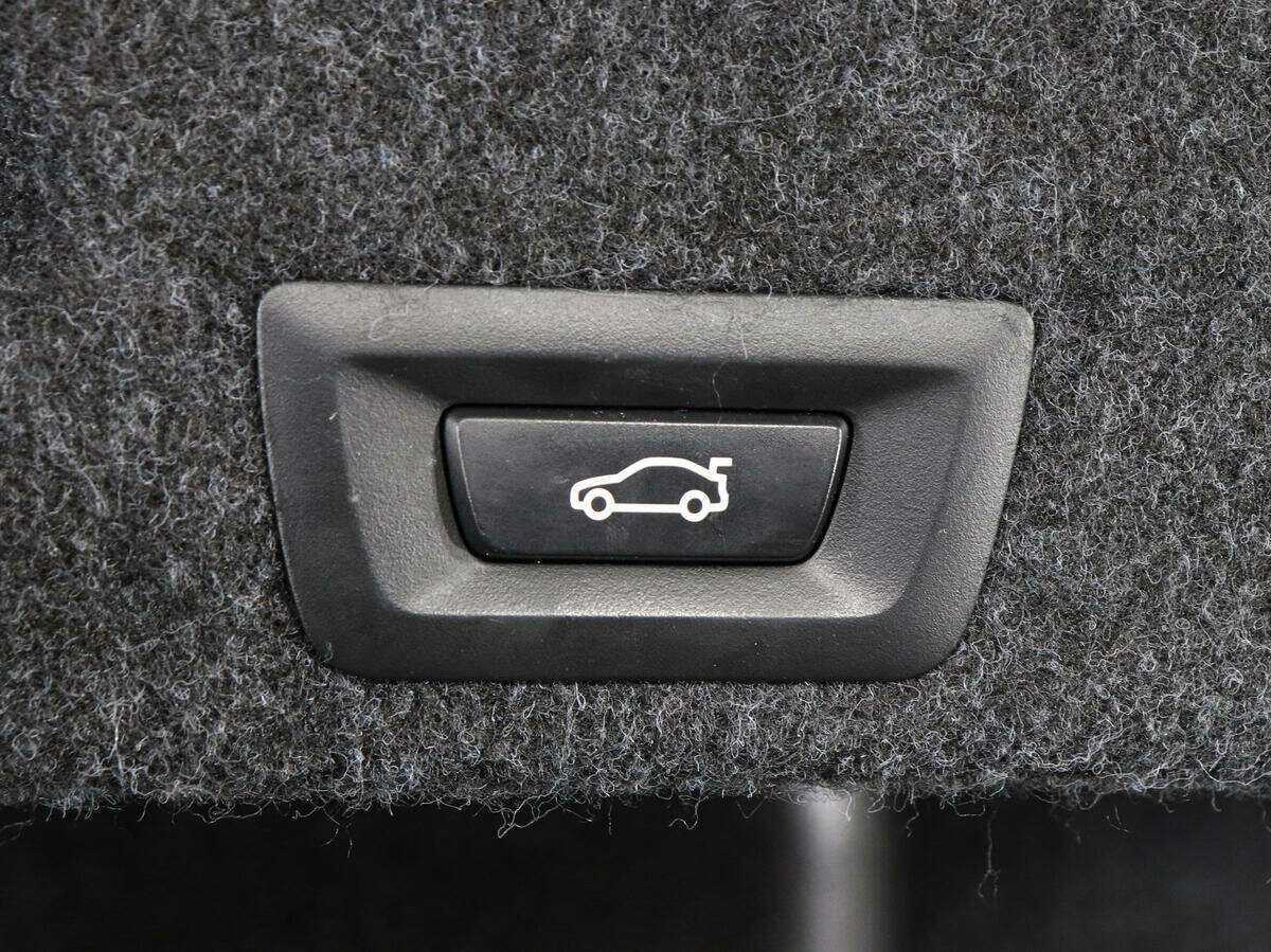 BMW 5 серии 530d xDrive, 2015 Фото №14