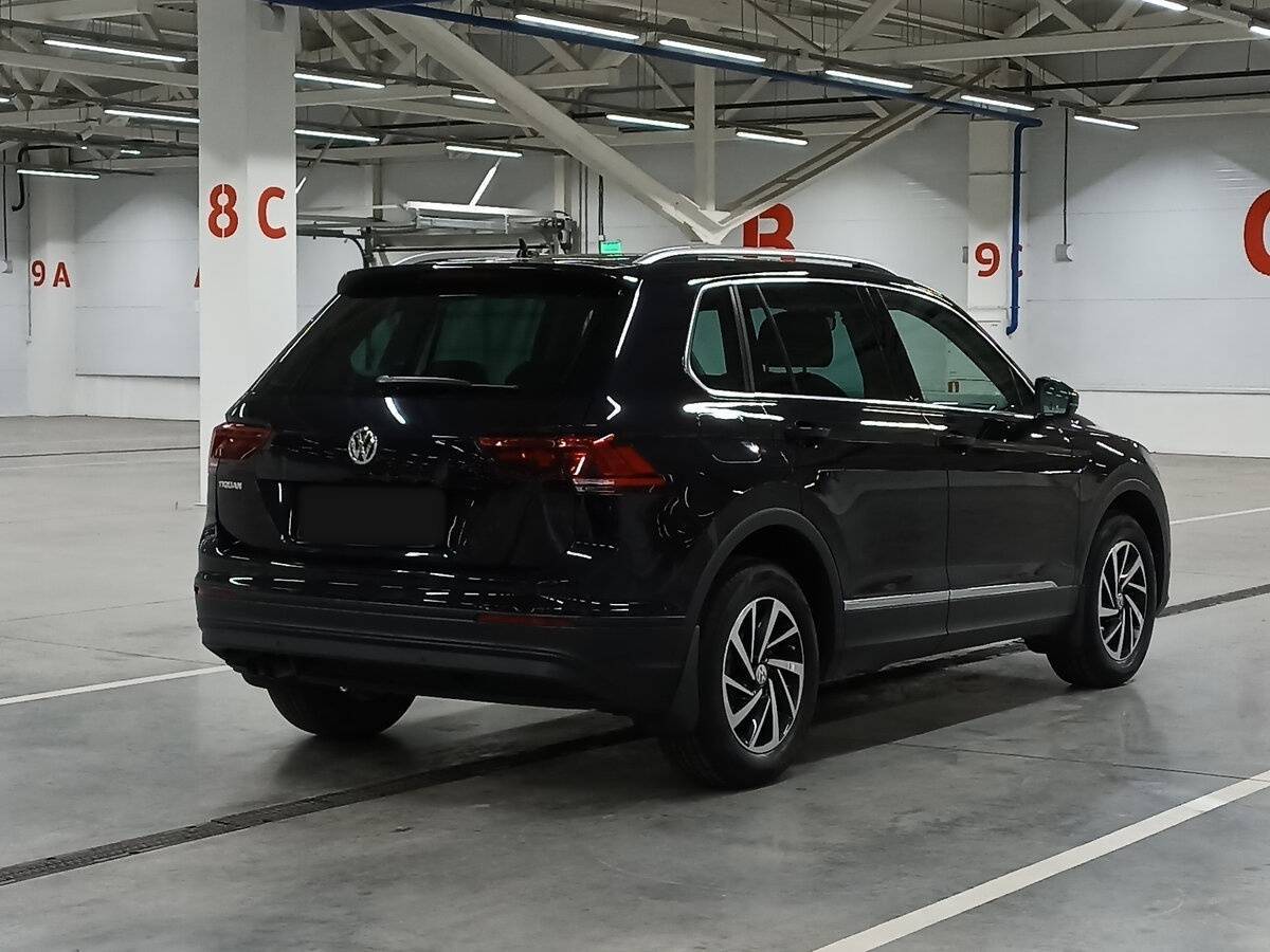 Volkswagen Tiguan, 2018 Фото №5