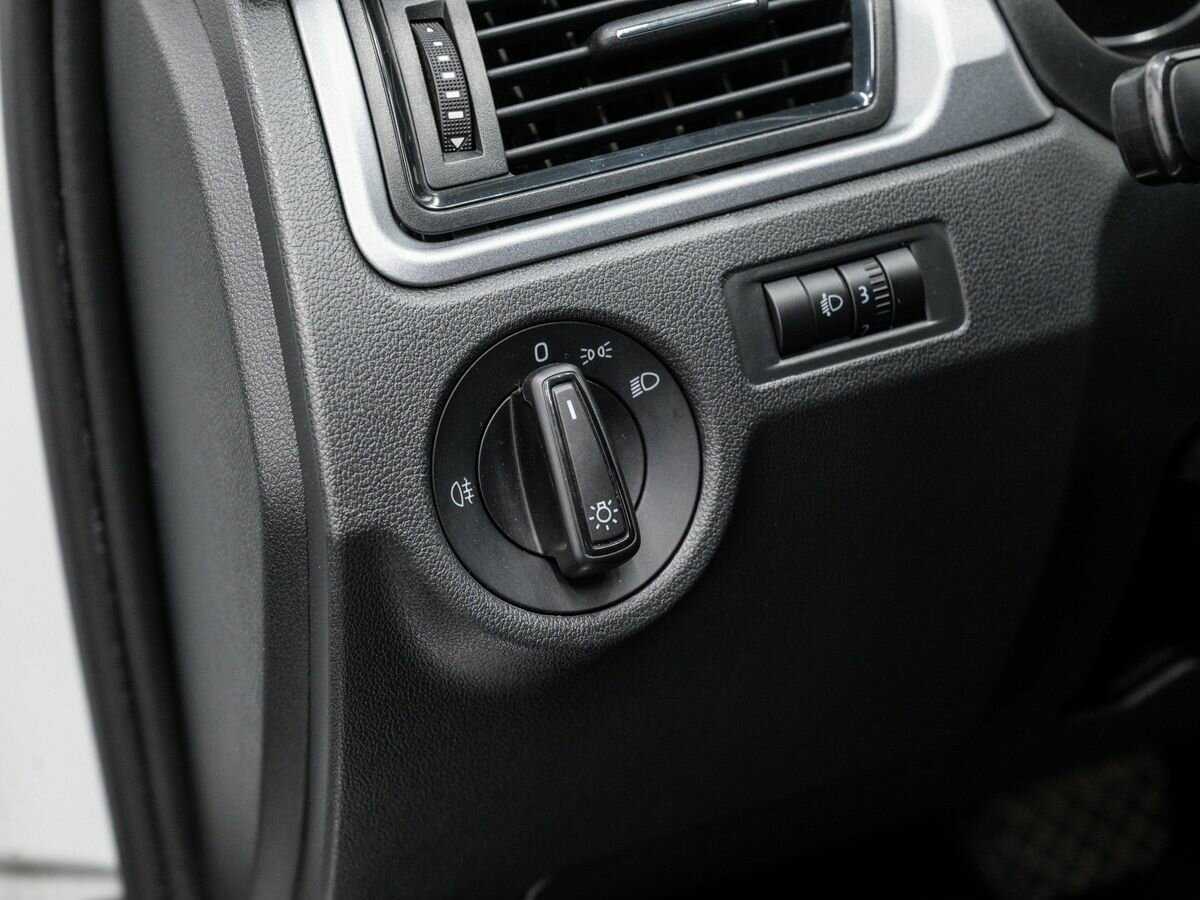 Skoda Rapid, 2019 Фото №17