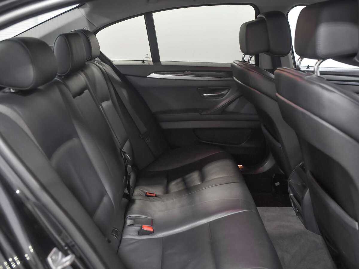 BMW 5 серии 528i xDrive, 2013 Фото №14