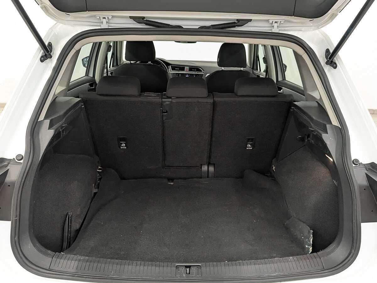 Volkswagen Tiguan, 2021 Фото №10