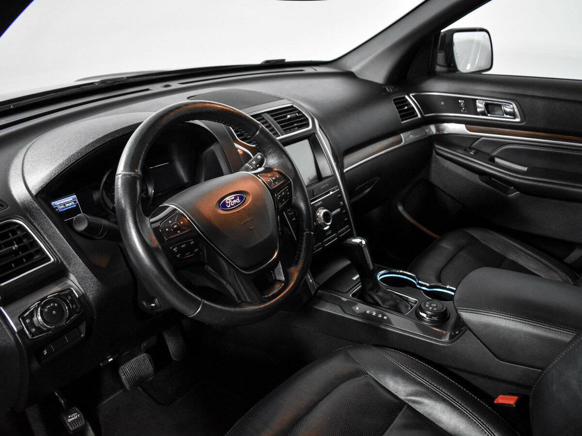 Ford Explorer, 2016 Фото №7
