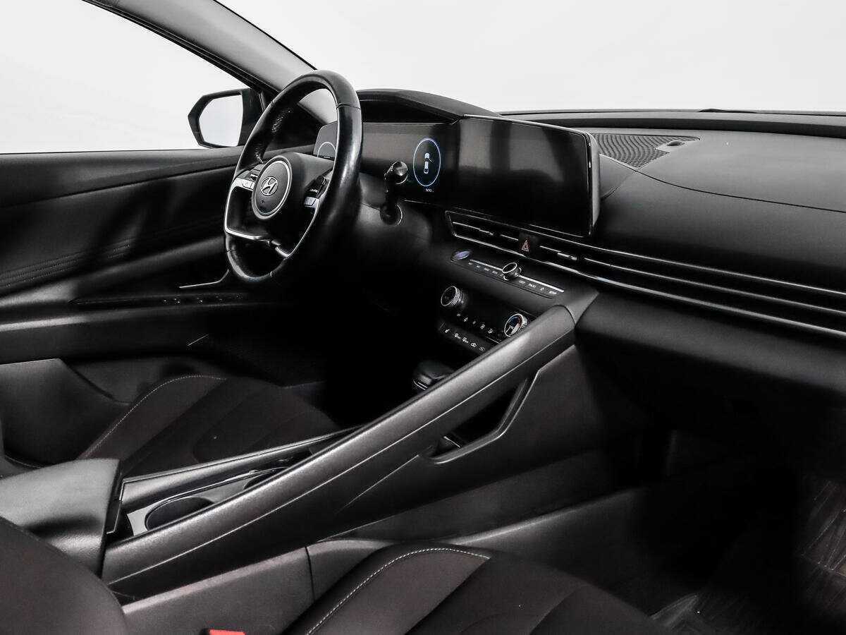 Hyundai Elantra, 2021 Фото №14