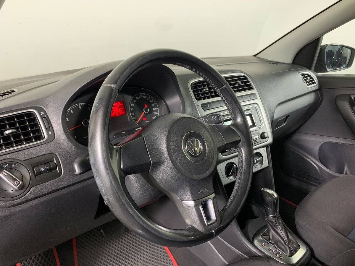 Volkswagen Polo, 2013 Фото №8