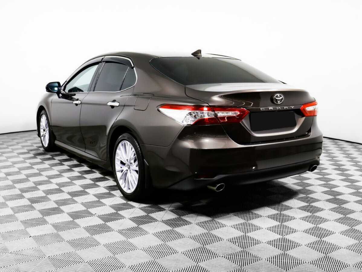 Toyota Camry, 2020 Фото №7