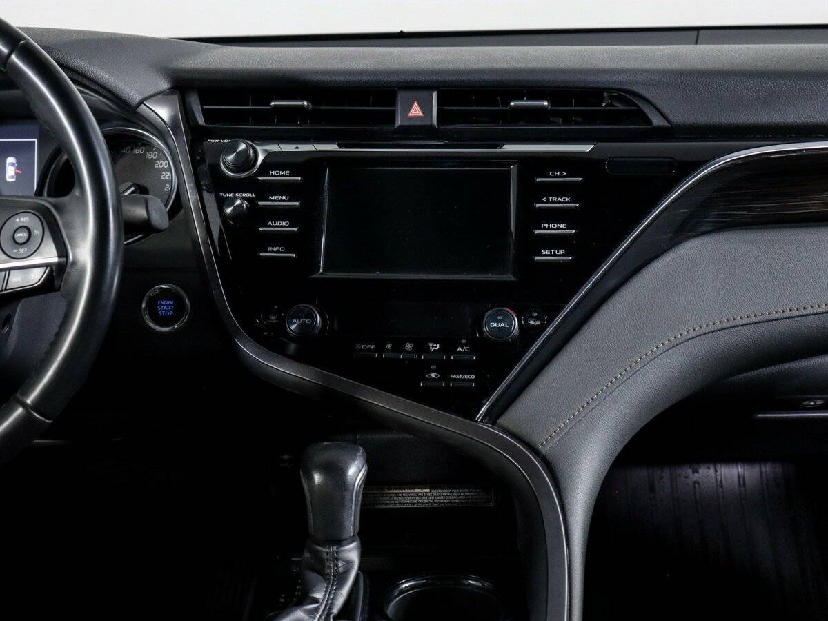 Toyota Camry, 2019 Фото №11