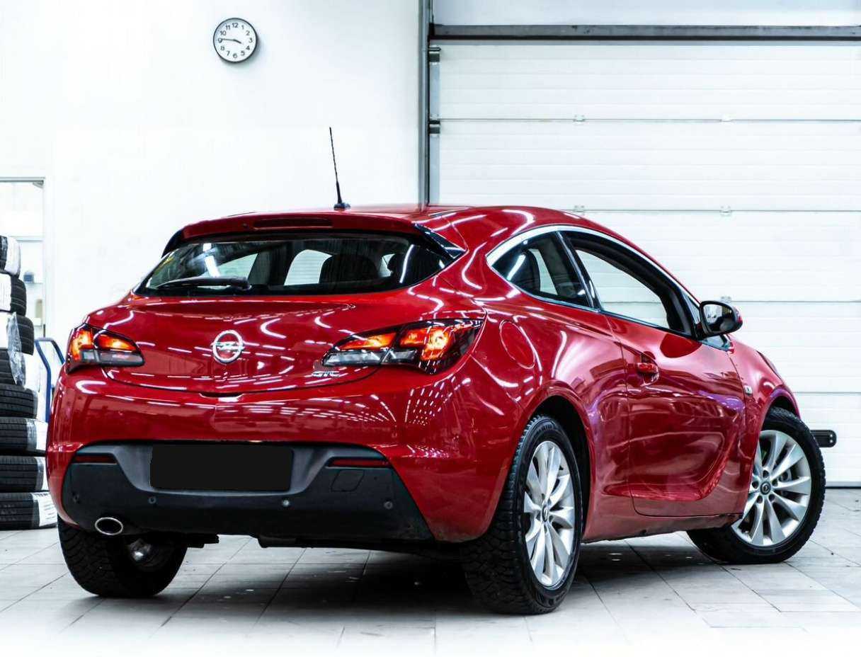 Opel Astra GTC, 2012 - 151 000 км. | Фото №3