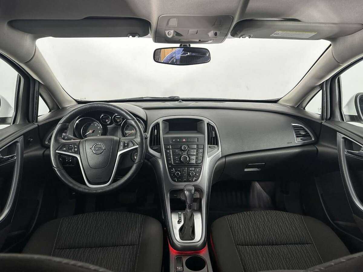 Opel Astra, 2013 - 134 443 км. | Фото №5