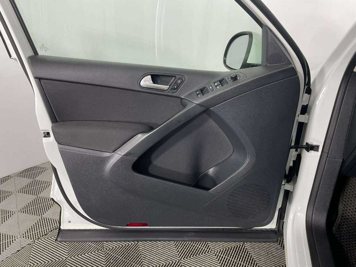 Volkswagen Tiguan, 2014 - 219 405 км. | Фото №6