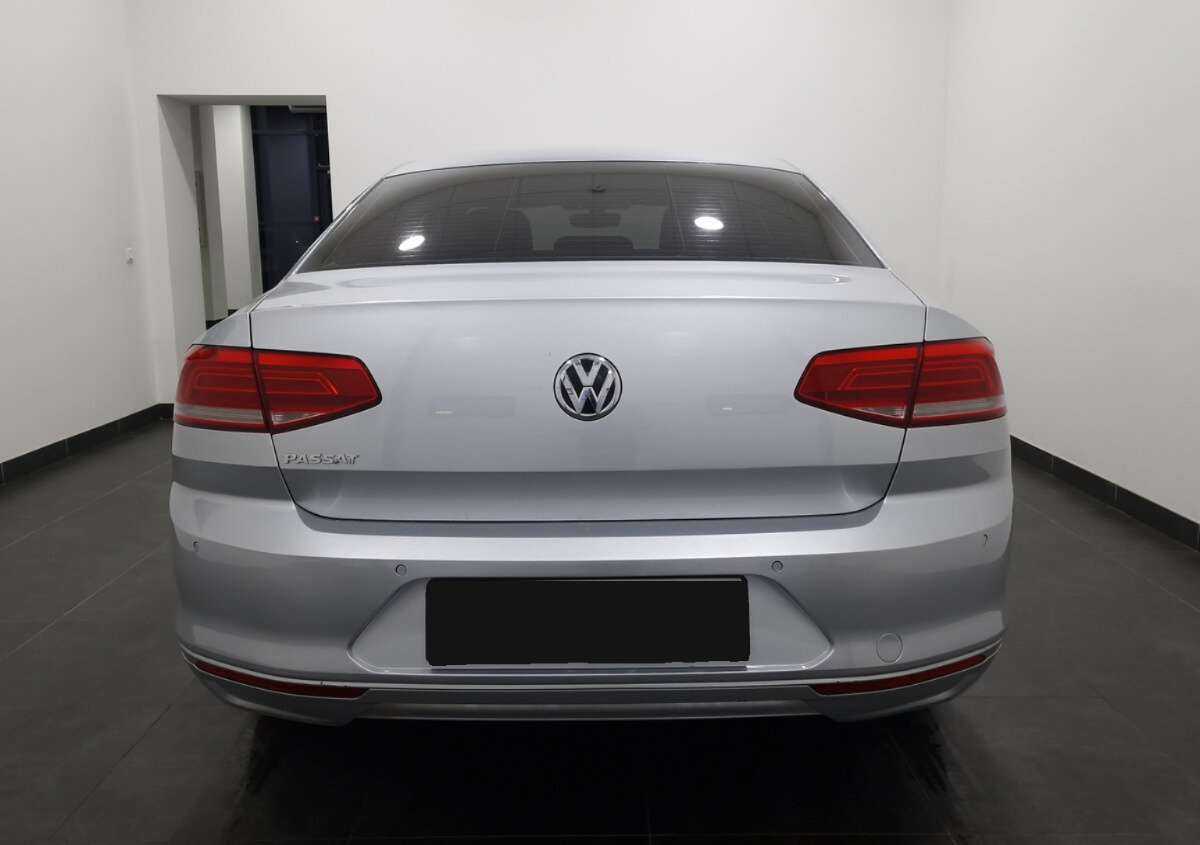 Volkswagen Passat, 2015 - 220 993 км. | Фото №2