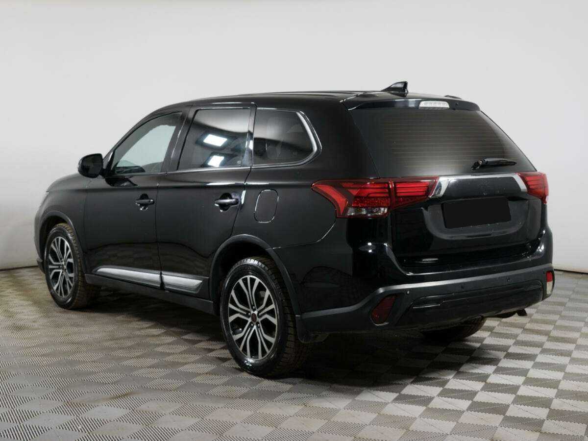 Mitsubishi Outlander, 2018 - 181 560 км. | Фото №5