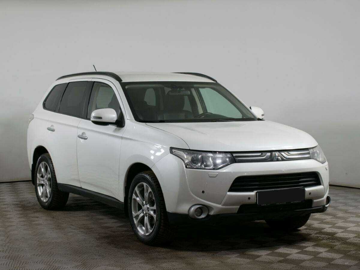Mitsubishi Outlander, 2013 - 151 111 км. | Фото №3