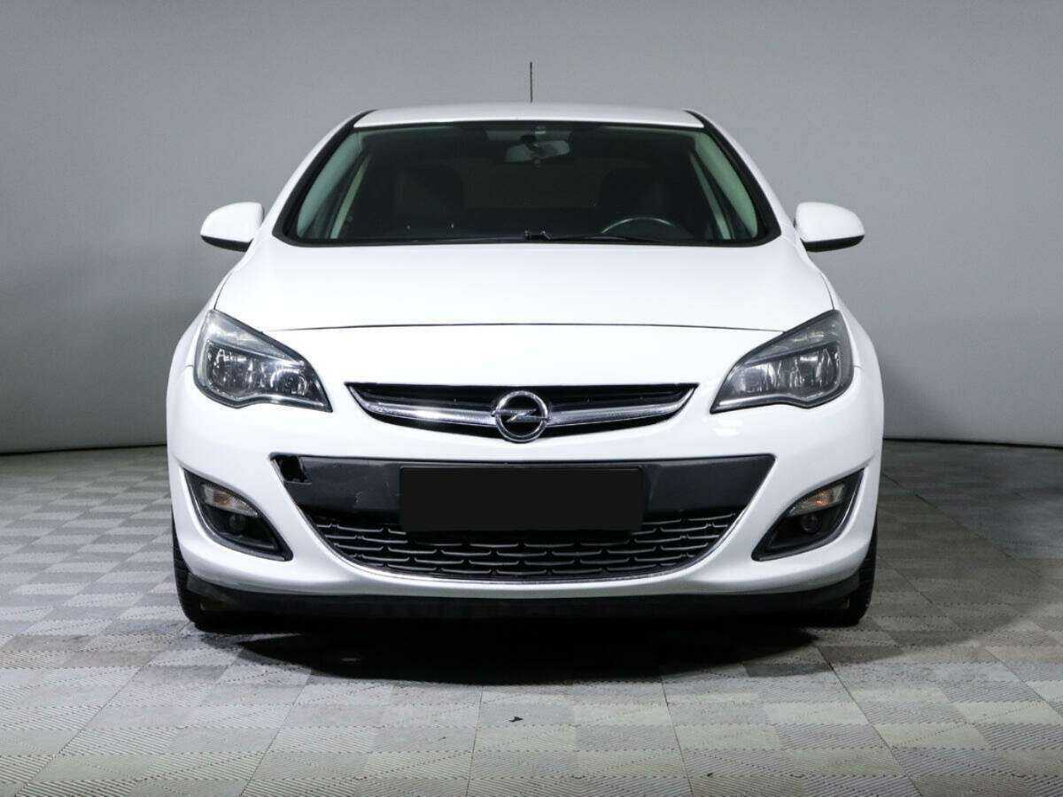Opel Astra, 2013 - 98 000 км. | Фото №2