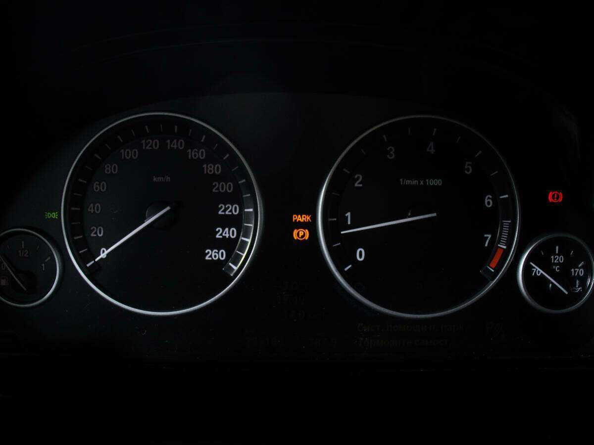 BMW 5 серии 528i xDrive, 2013 - 235 185 км. | Фото №6