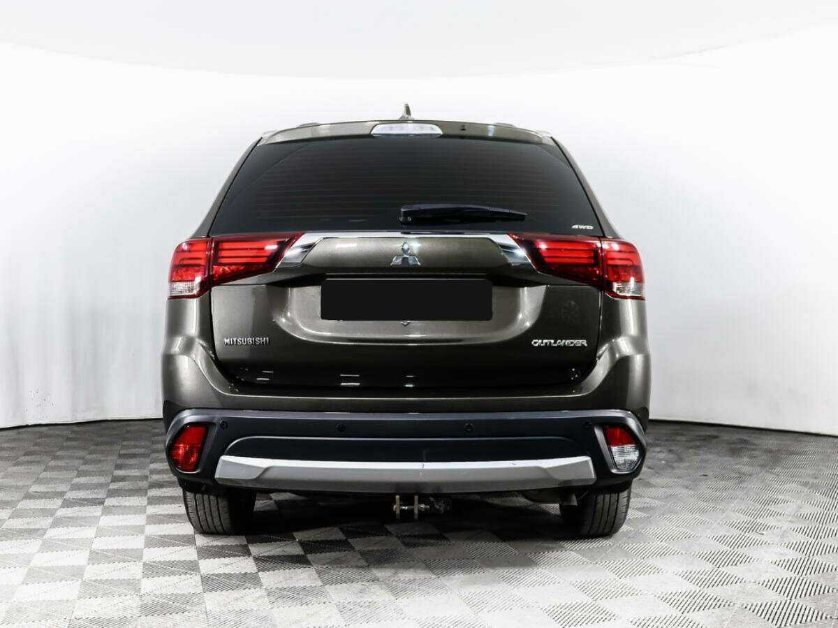 Mitsubishi Outlander, 2018 - 202 715 км. | Фото №6