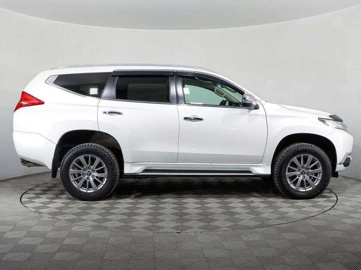 Mitsubishi Pajero Sport, 2018 - 122 535 км. | Фото №4