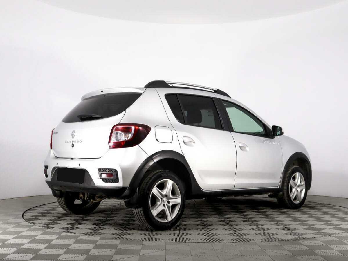 Renault Sandero Stepway, 2015 - 220 783 км. | Фото №4