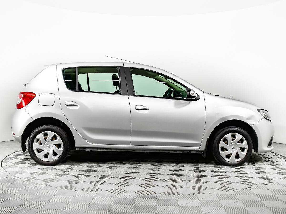 Renault Sandero, 2015 - 88 558 км. | Фото №4