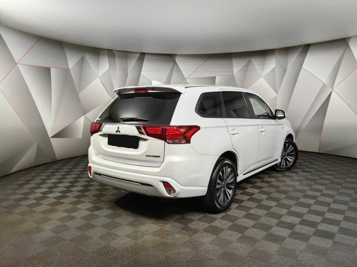 Mitsubishi Outlander, 2022 - 11 808 км. | Фото №2