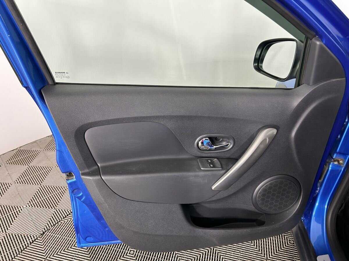 Renault Sandero, 2016 - 166 937 км. | Фото №8